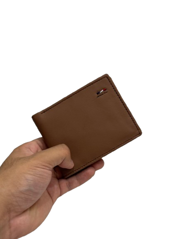 Caramel Classic Leather Wallet
